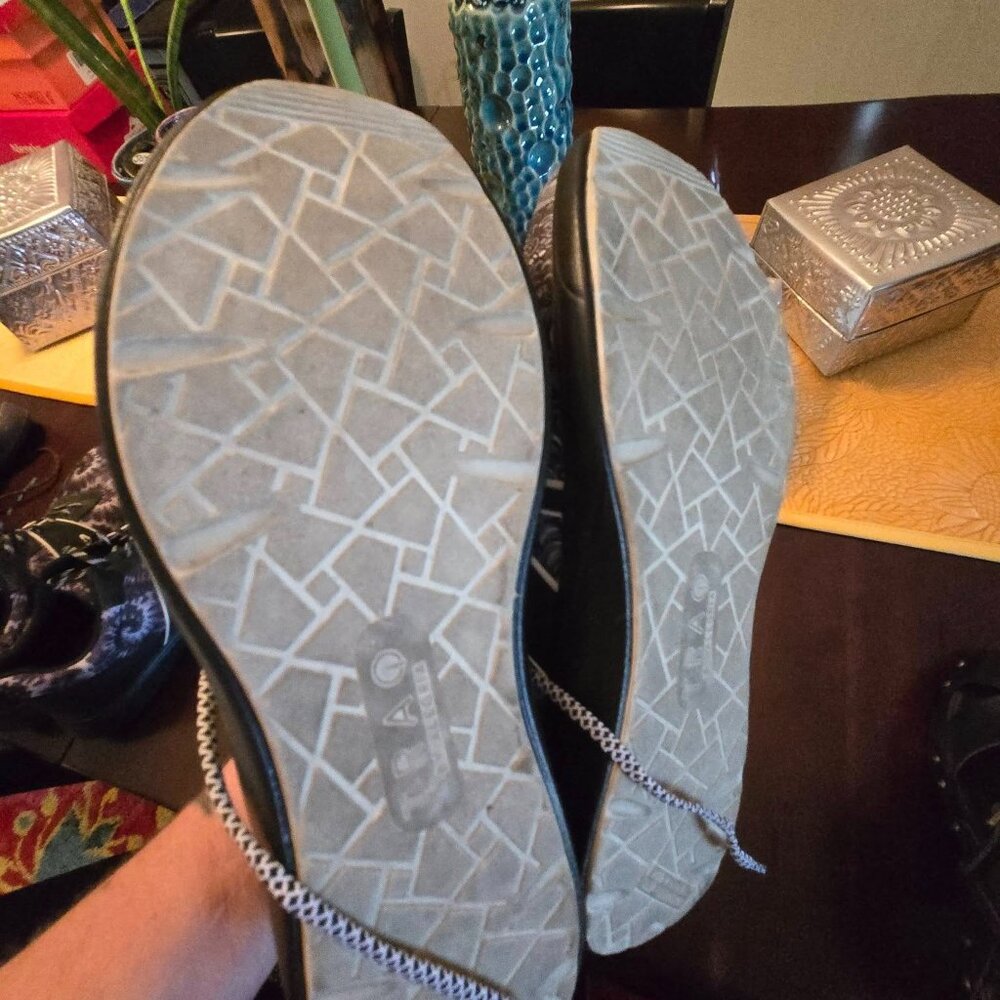 Traq by Alegria size 42 Wild Child